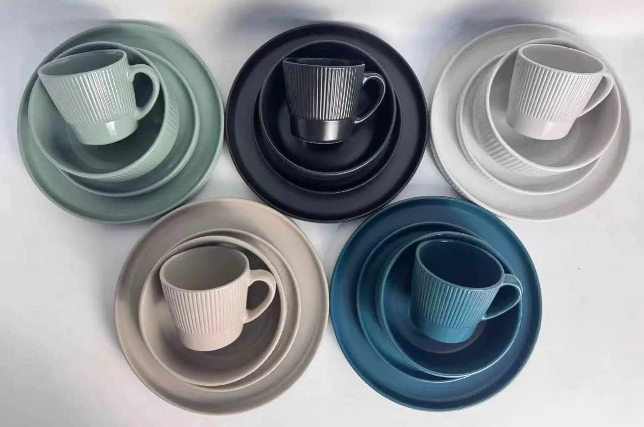 Ceramics dinner set