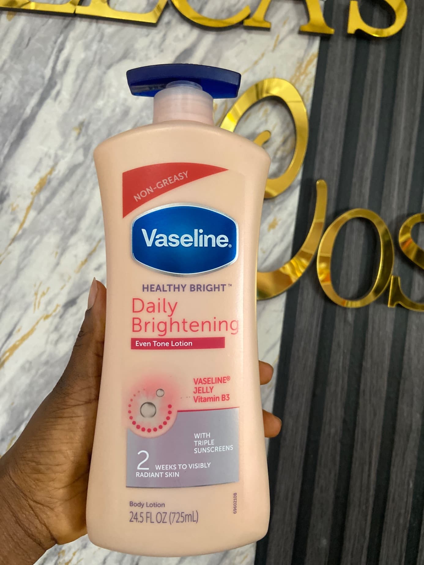 VASELINE DAILY BRIGHTENING LOTION